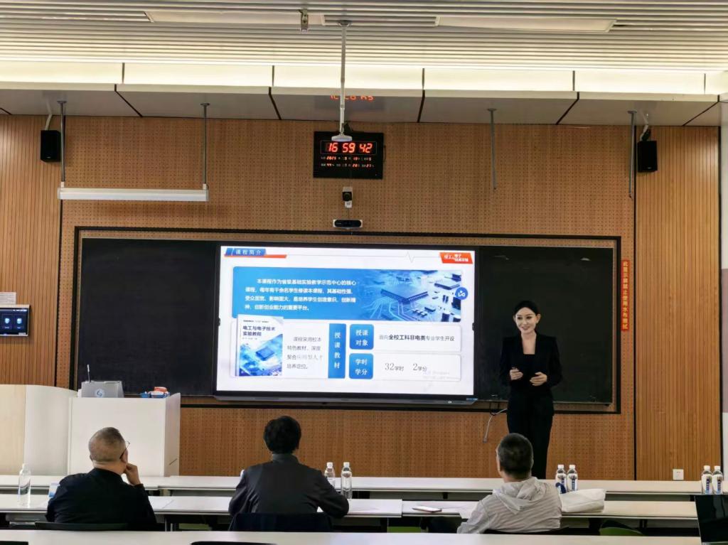 图2 比赛照片.jpg